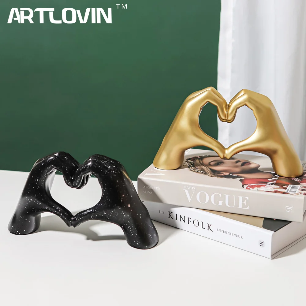 

Modern Style Heart Gesture Sculpture Resin Abstract Hand Love Statue Figurines For Wedding Home Living Room Desktop Ornaments