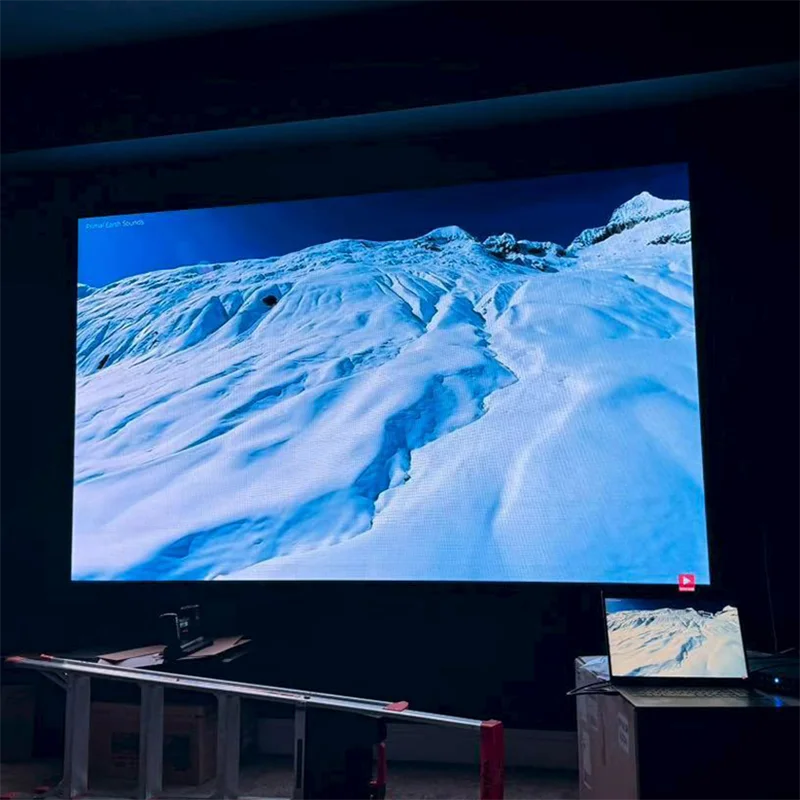 Фото Инновационный водонепроницаемый 3D-программируемый объемный LED-дисплей для автостендов 2026 года (Китай) №3