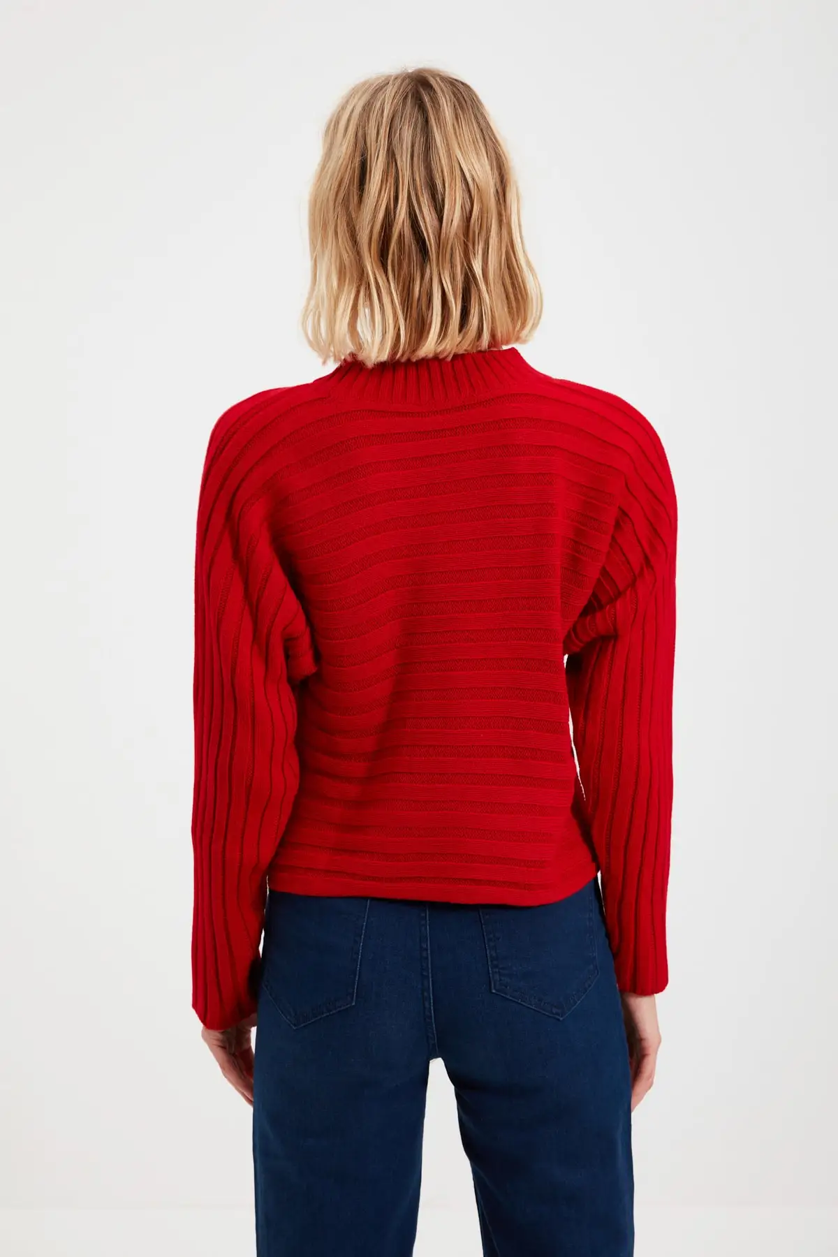 

Trendyol Upright Collar Knitwear Sweater TWOAW22KZ0004