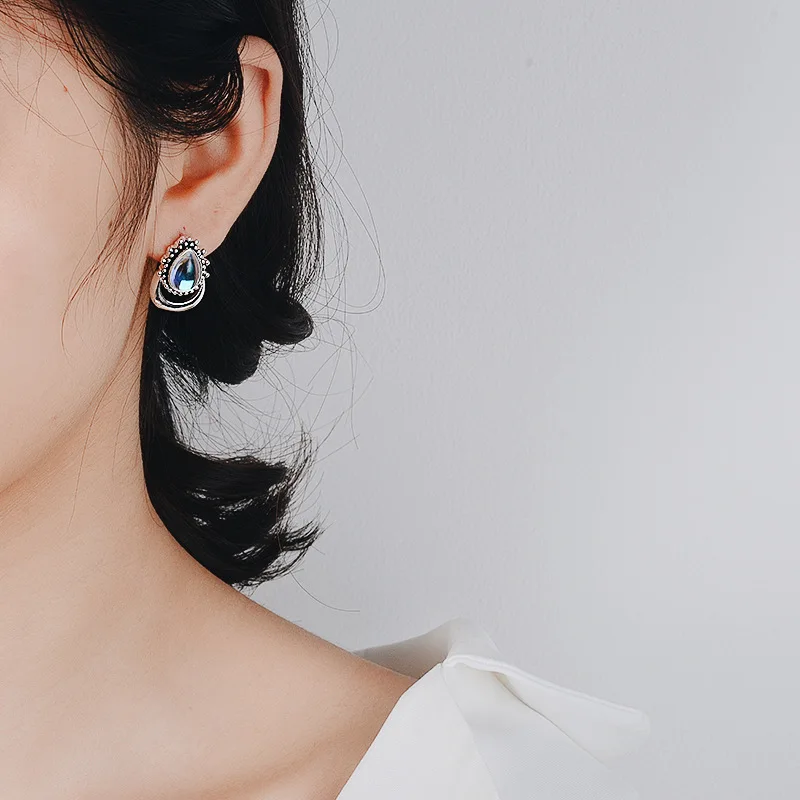 

Moonstone Silver Earrings For Women Designer Luxury Aesthetic Vintage Ear Studs Crystal Korean Style Simple Versatile Jewelry