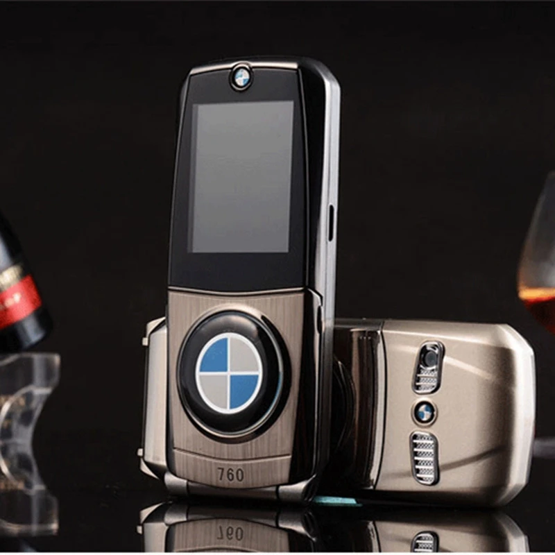 

760 Car Phone Metal Personality Classic Lower Clamshell Feature Phone Button Phone WeChat MP3 Dual SIM Single Mode