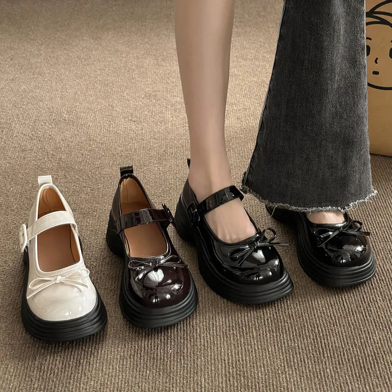 Женские лакированные Туфли Мэри Джейн туфли из лакированной кожи на массивной