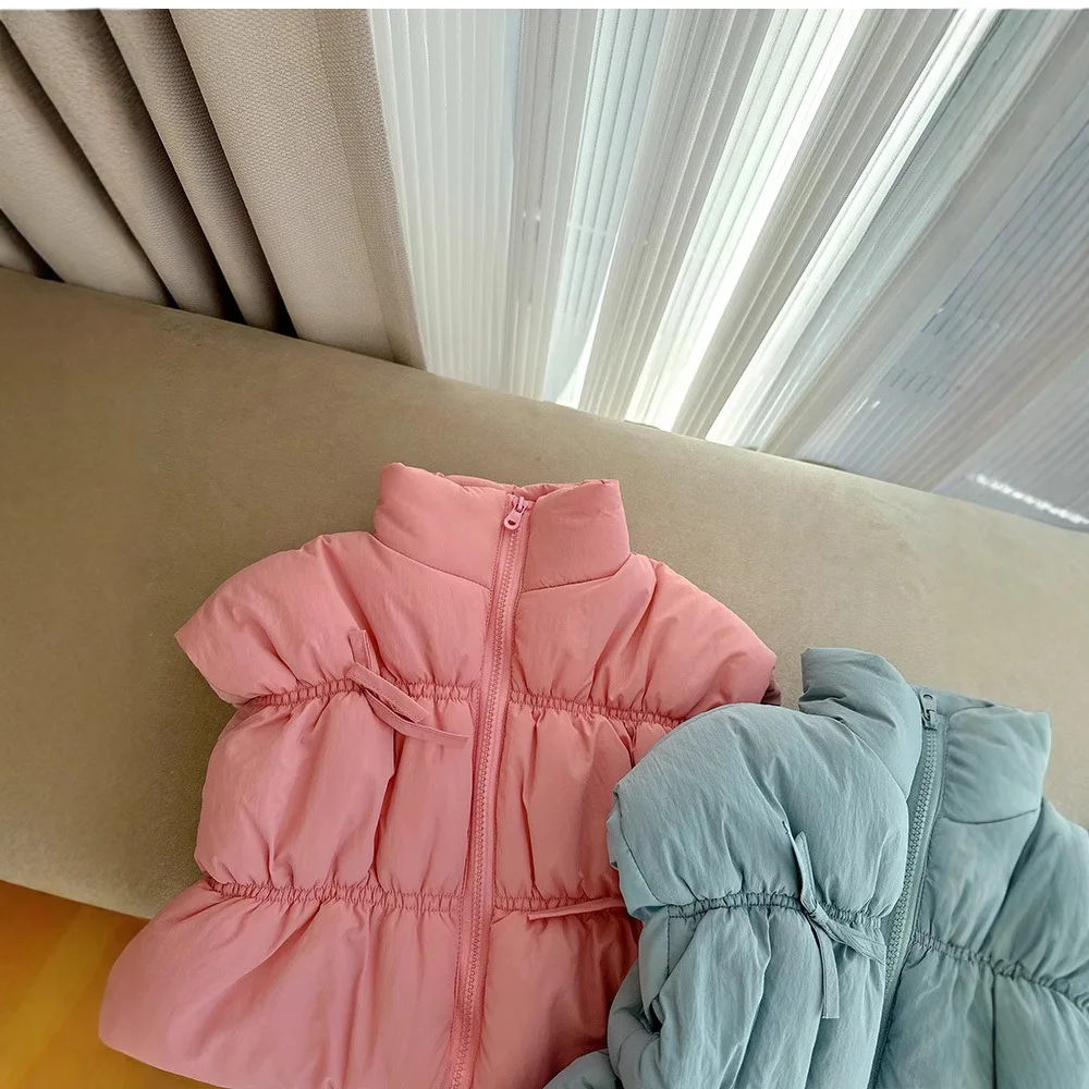 Жилеты для девочек 2024 зимняя новая детская одежда однотонные теплые пуховые