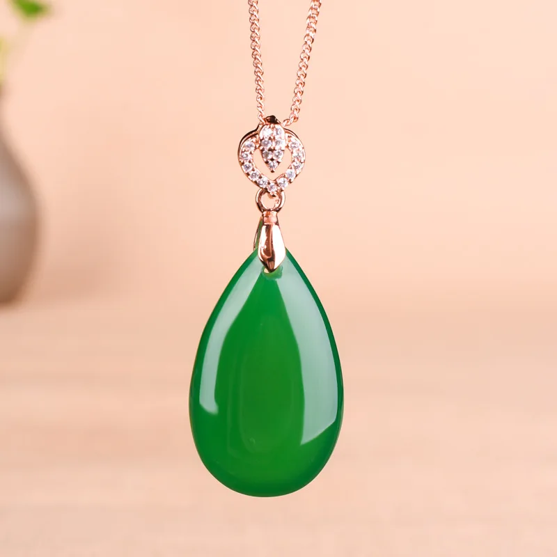 

Chinese Natural Jade Chalcedony Hand-carved Dripping Jade Pendant Fashion Boutique Jewelry 925 Silver Inlaid Lady Necklace