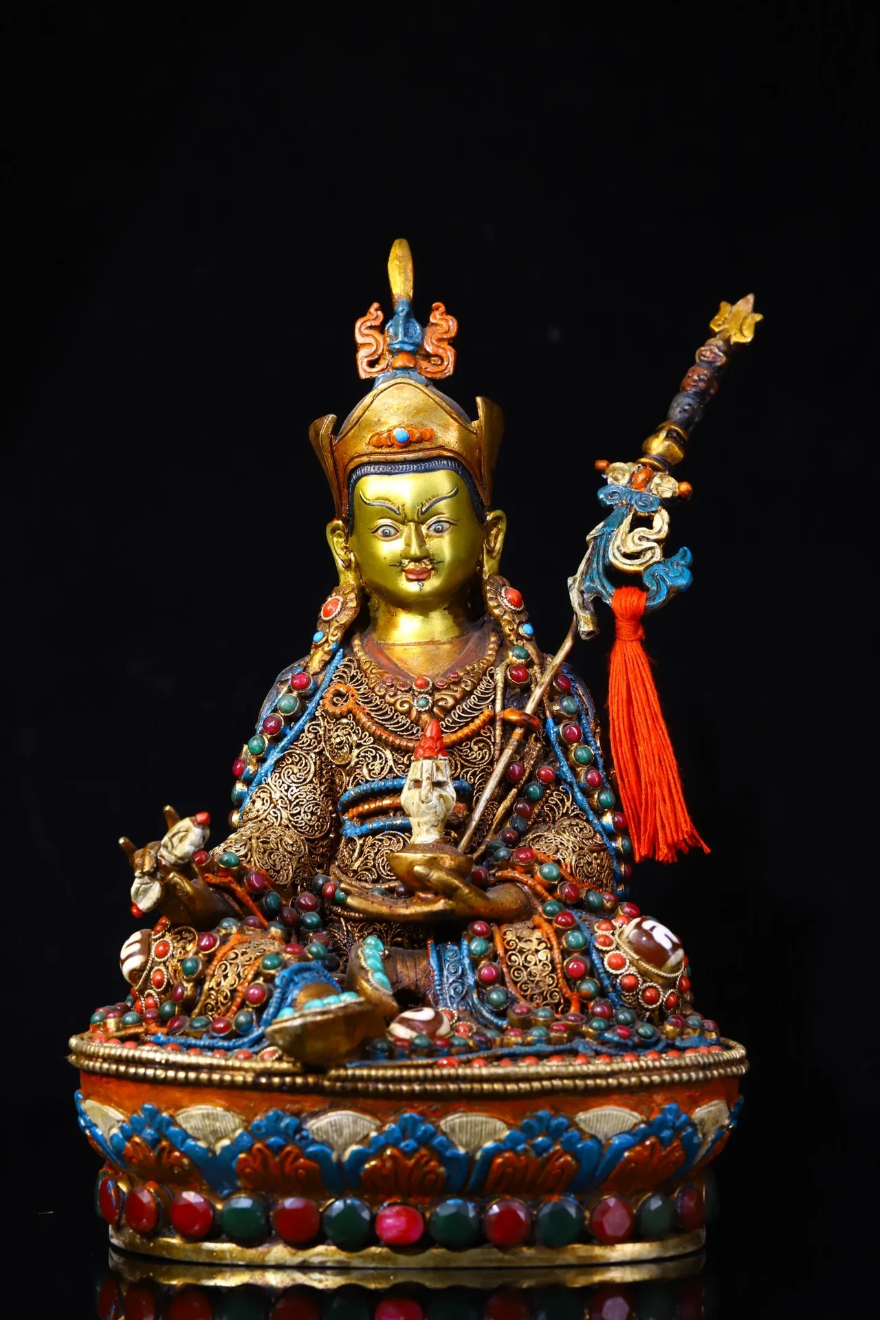 

Коллекция тибетских храмов 9 дюймов, старые бронзовые контуры в золоте, драгоценные камни, бусины Dzi, Padmasambhava, платформа лотоса, семейный дом