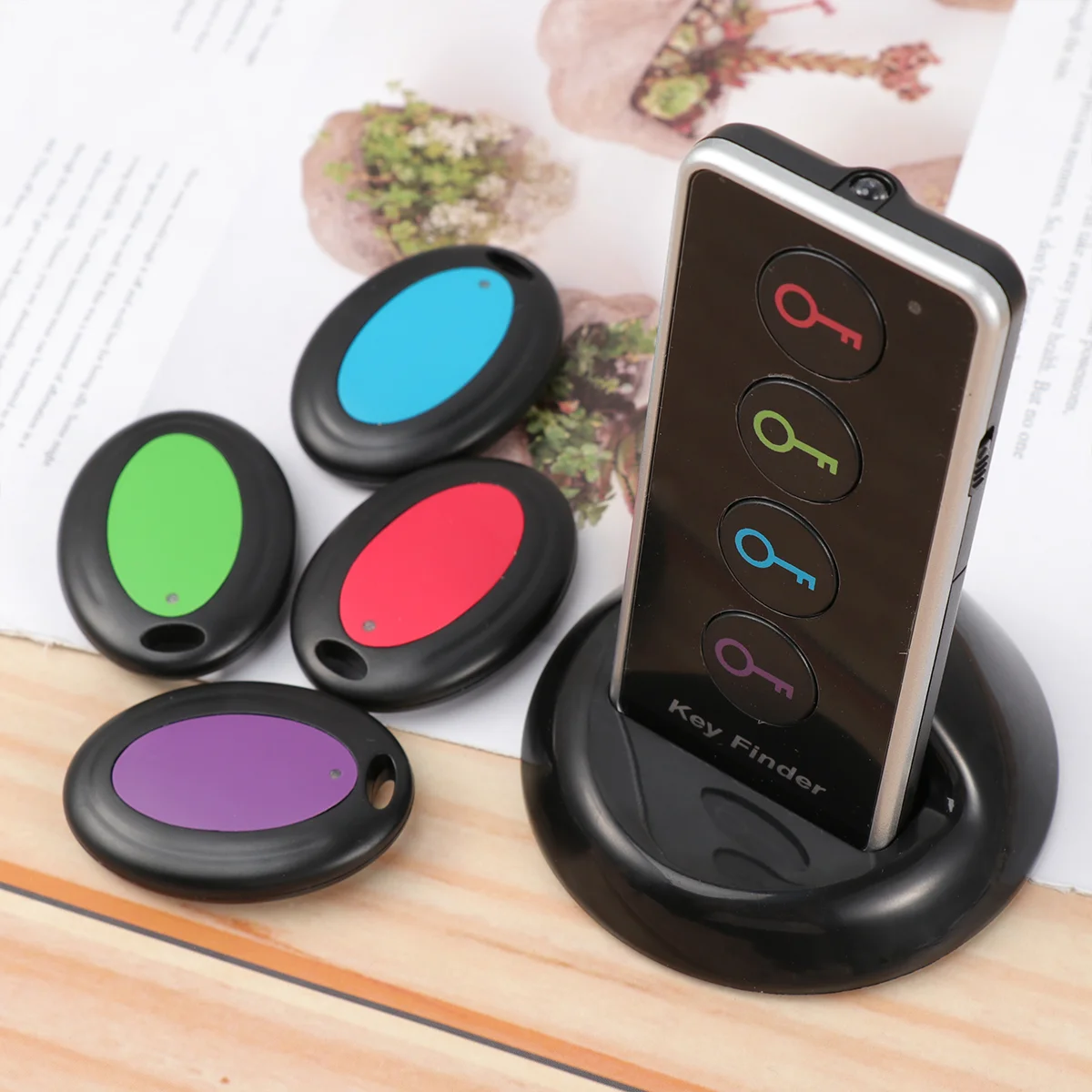 

Wireless Outdoor One Drag Four Household Pet Anti-loss Finder Black