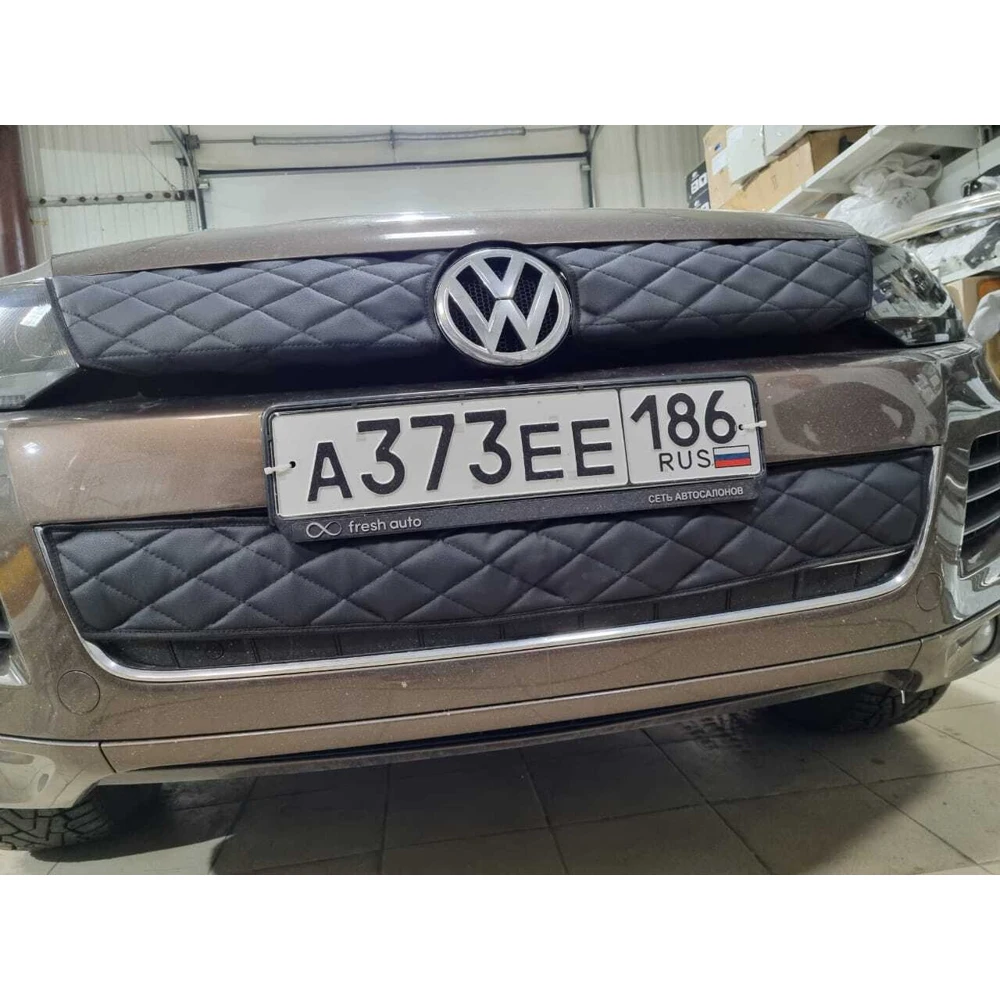 Утеплитель радиатора для Volkswagen Touareg 2010 – 2014 II (Фольксваген Таурег Туарег)