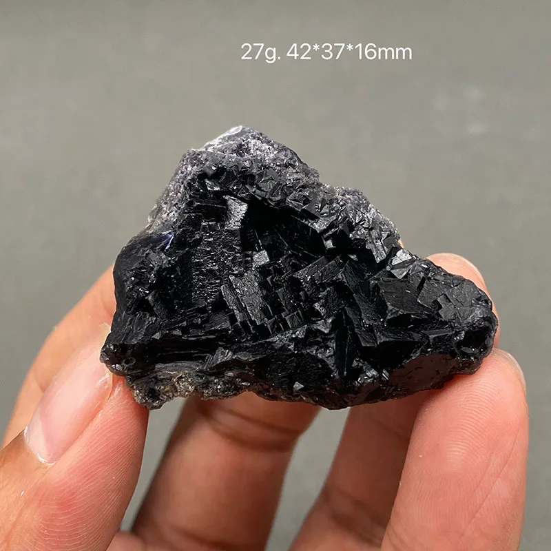 100% натуральный пакистанский черный флюорит (флуоресцентный красный) минеральный