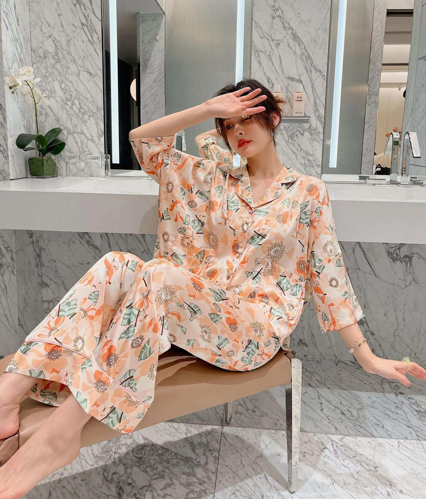 

Women Long Sleeve Turn-down-collar Pajamas Spring Autumn Trousers Suit Orange Printing Fashion Pyjamas Set