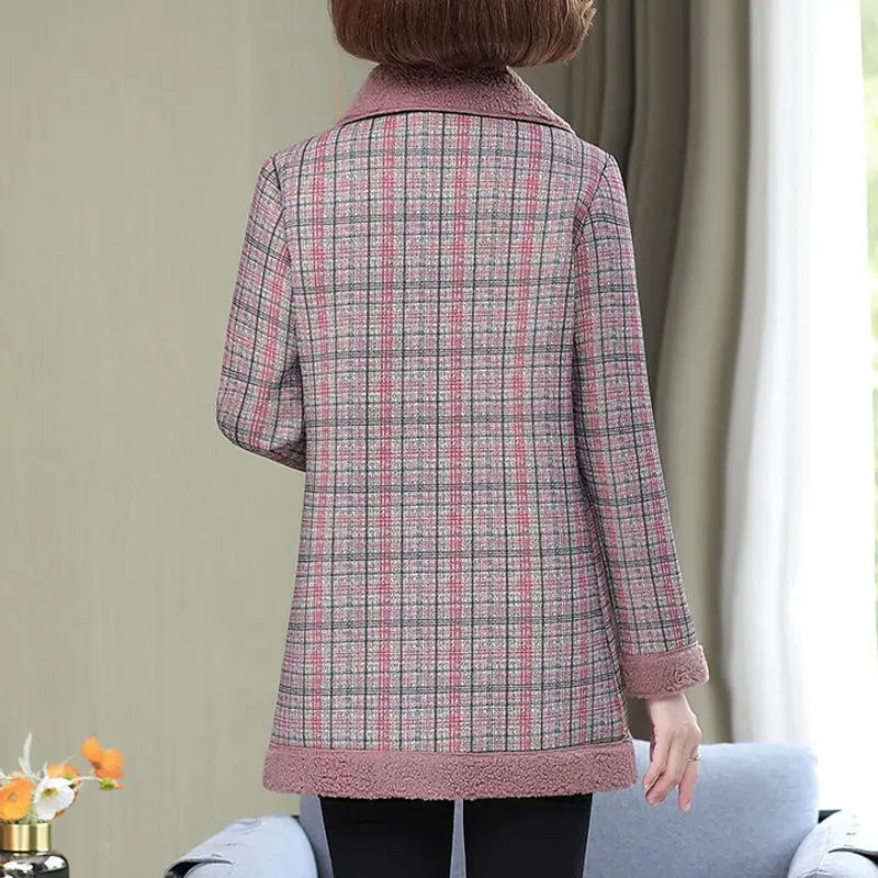 Middle-aged mother's New Splicing Lamb velvet Jacket 2023 Autumn Winter Slim Thick Plaid Coat Short Women's Warm Parkas Outwear