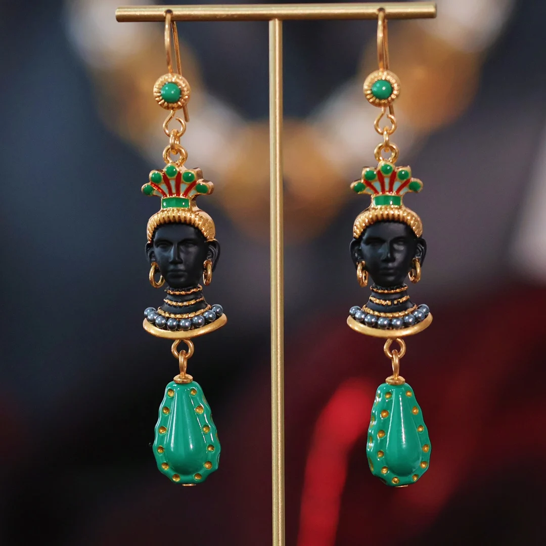 

Fashionable middle Black Moorish ancient Egyptian antique earrings