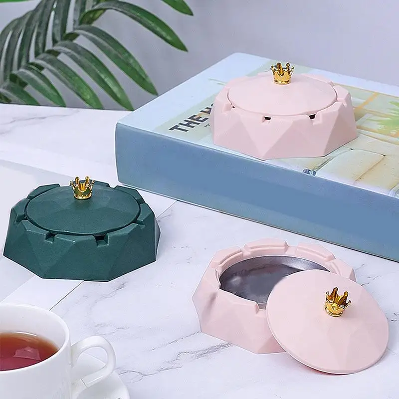 

Crown Top Ashtray For Home Decoration Creative Ashtray Living Room Decor Ash Tray For Bar Restaurant Smoking Accessories