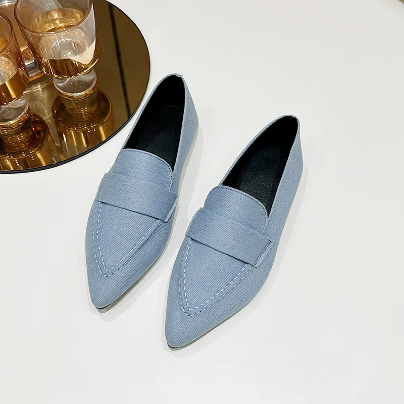 

Новинка 2023, базовые женские туфли на плоской подошве, удобные и легкие прогулочные туфли, женские однотонные туфли с острым носком для женщи...