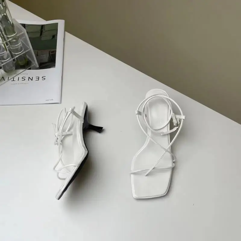 Модная женская обувь 2024 босоножки на высоком каблуке костюм с квадратным носком