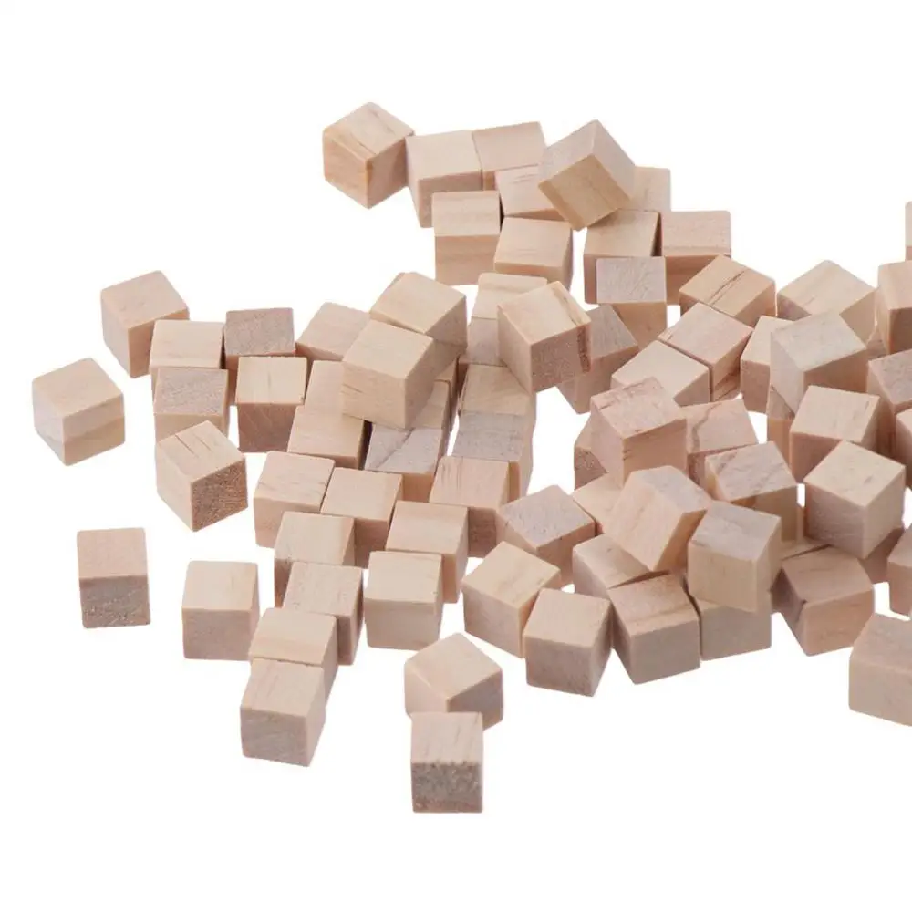 300 шт. деревянные кубики из сосны 1 см