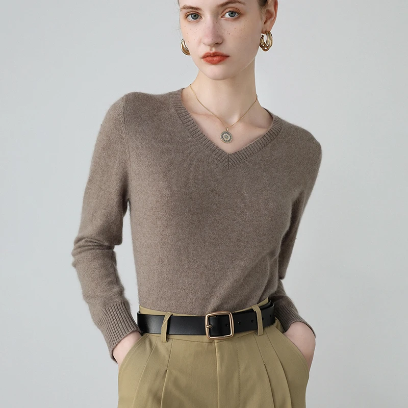Women's V-neck Cashmere Sweater Autumn and Winter New Loose Short Top Knitted Wool Long Sleeve Bottoming Sweater Pullover Women