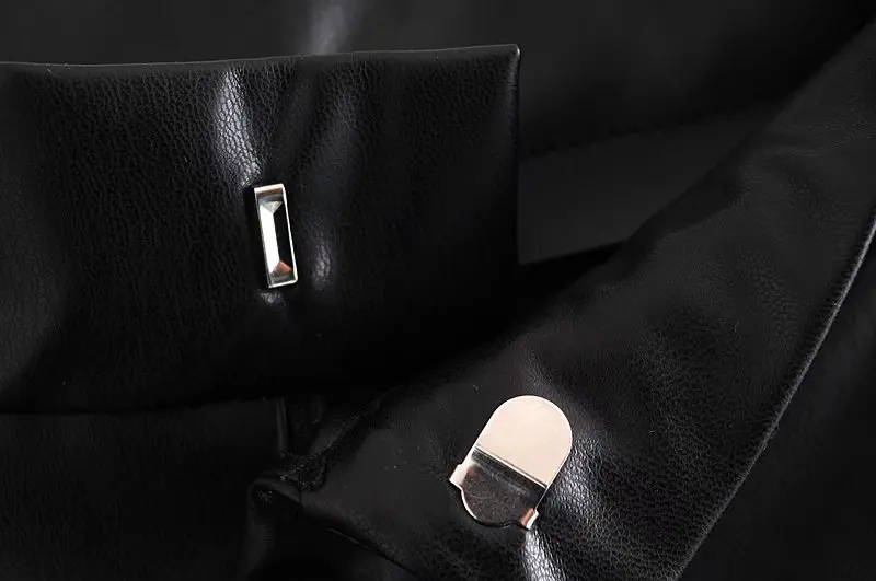 TRAF Women Chic Fashion Side Pockets Faux Leather Shorts Vintage High Waist Zipper Fly Female Short Pants Mujer Casual Shorts