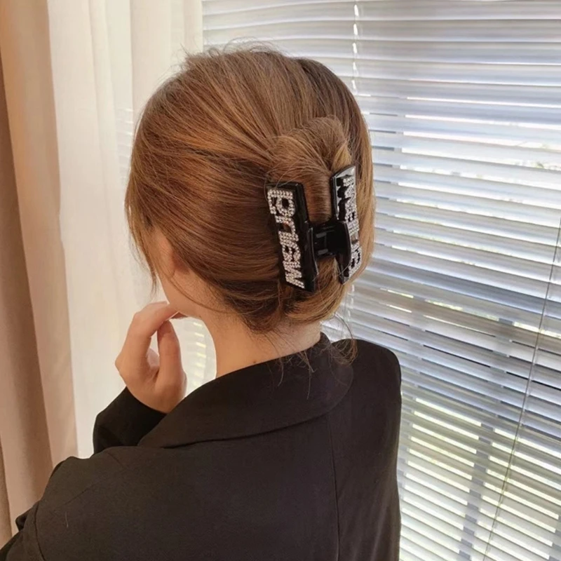 

Заколка для волос MXMB с надписью «Интернет знаменитости»