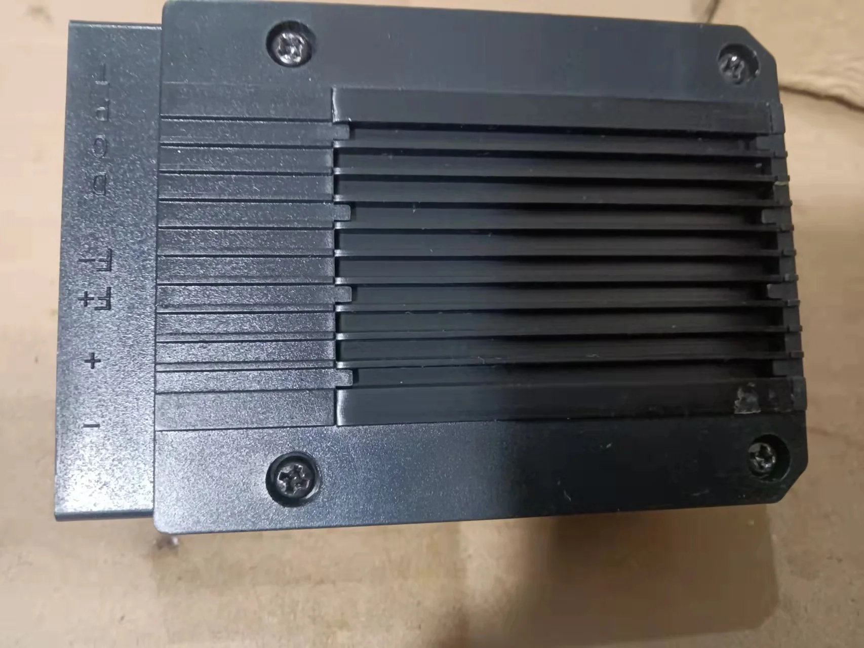 

P2030015-E00F0052 DC 12/24V Автомобильный Холодильный компрессор с регулируемой частотой DM19H, модуль привода