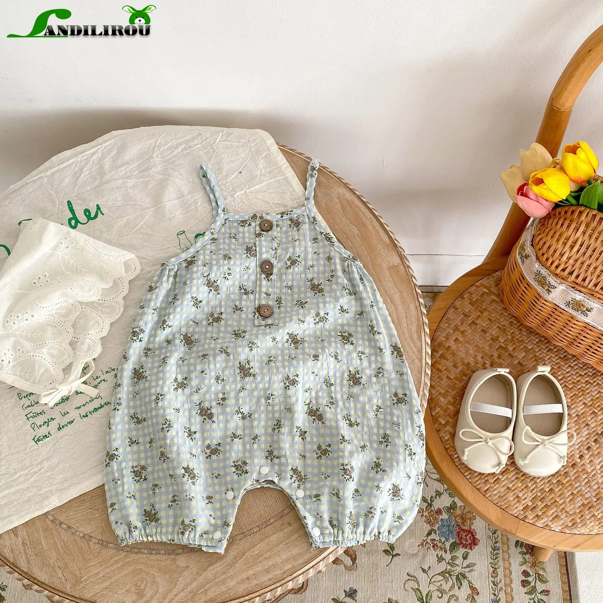 

Summer New In Newborn Baby Girls Sling Plaid Floral Buttons Outwear Infant Kids Cotton One-pieces Toddler Cute Bodysuit 유아복