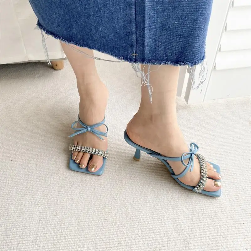 NIUFUNI 2022 Summer Rhinestone Straps Sandals Bow Square Toe Open Toe Stiletto Women Slippers Elegant Slides Fashion Dress Shoes