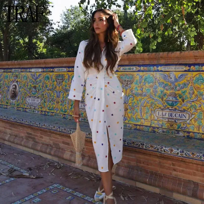 

Платье-миди женское Плиссированное с длинным рукавом и вышивкой