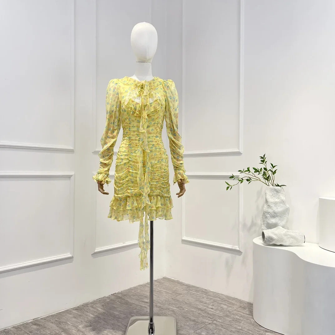 Новинка 2024 высококачественное желтое шелковое милое мини-платье с рюшами