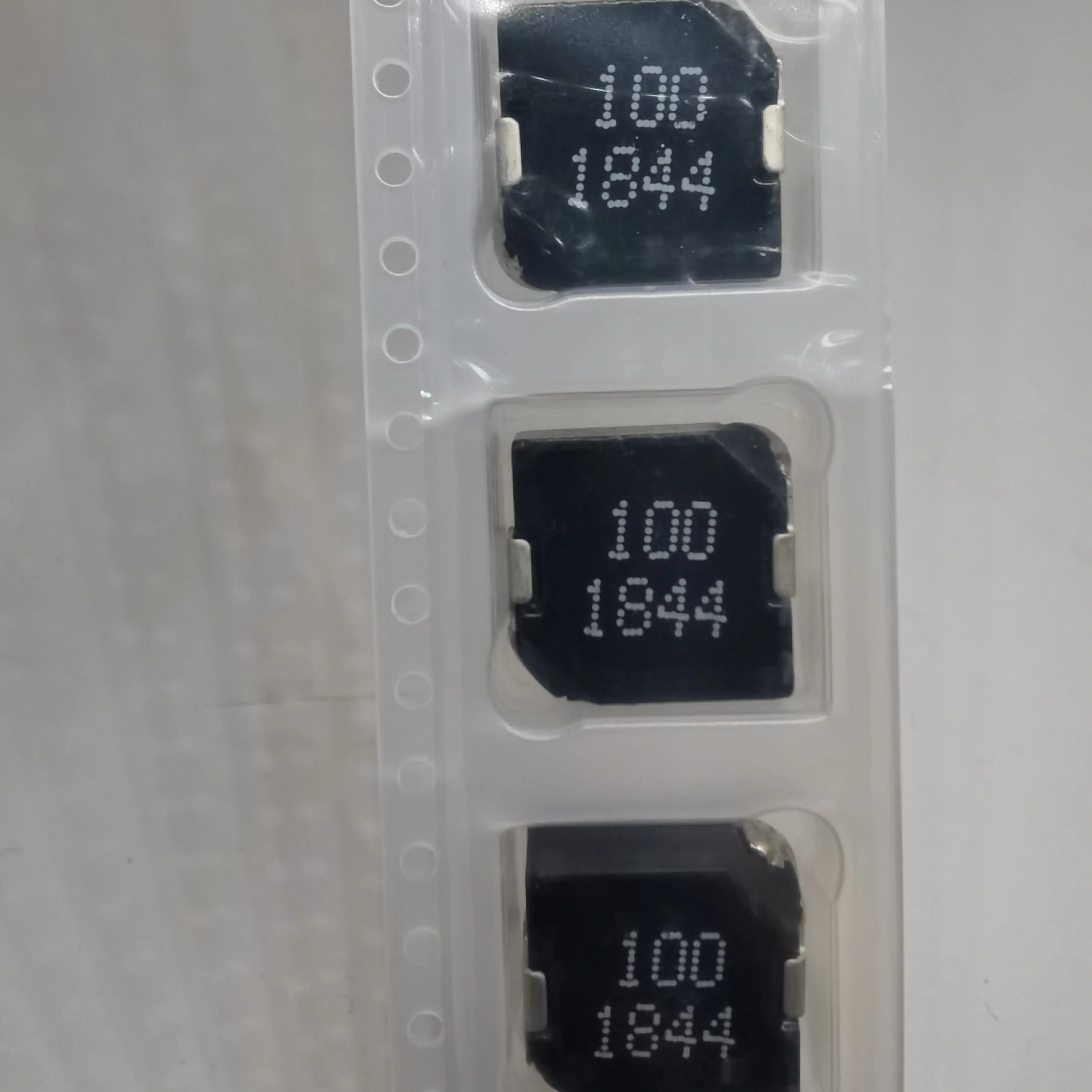 Маркировка резистора smd 1001. Резистор 150 ом 2вт маркировка. Смд резистор 0. Маркировка смд танталовых конденсаторов. Смд резистор 01с.