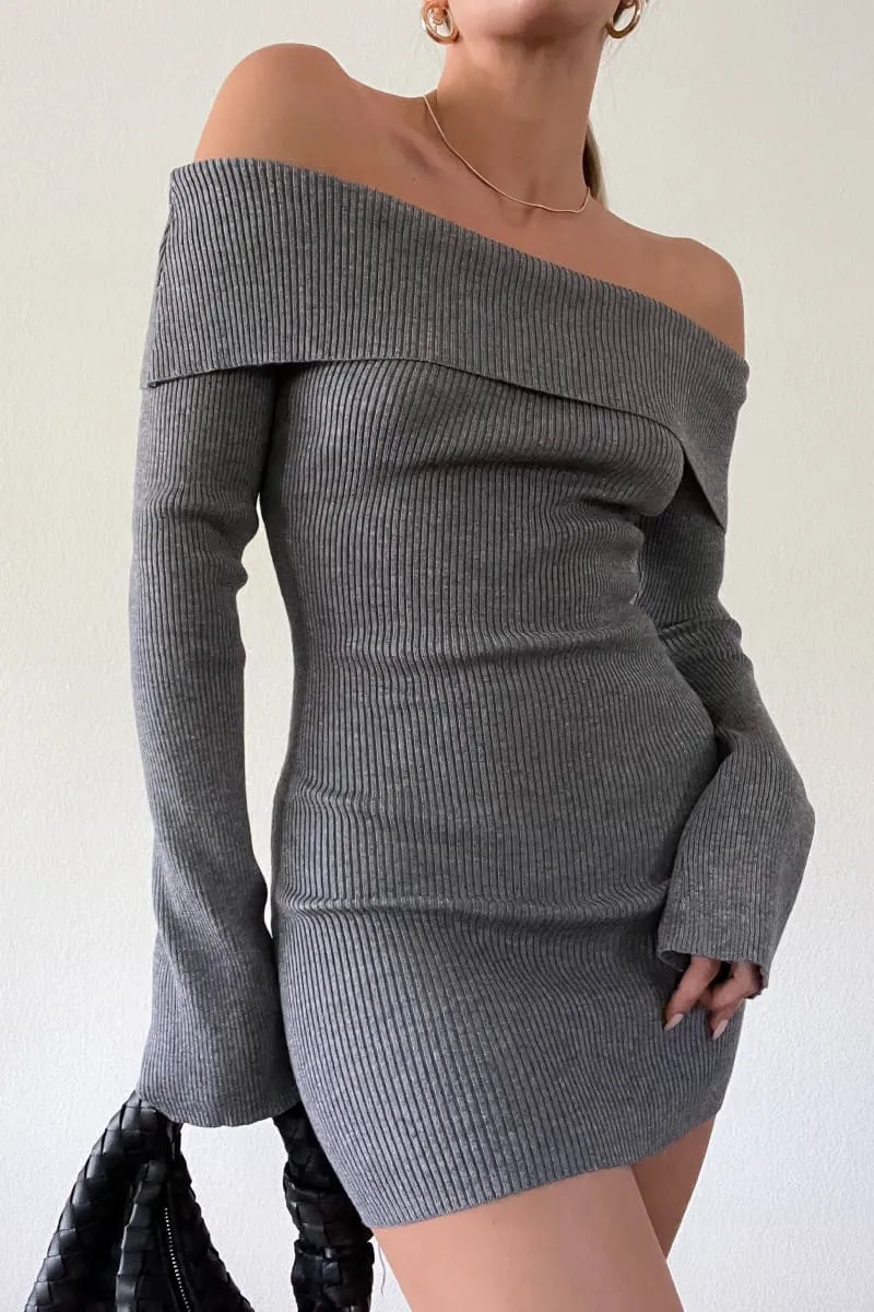 

Mini Dress Off Shoulder Slim Knitted Dress for Spring Fall StreetwearWomen's Autumn Wrapped Midi Dress Long Sleeve Knit Dresses