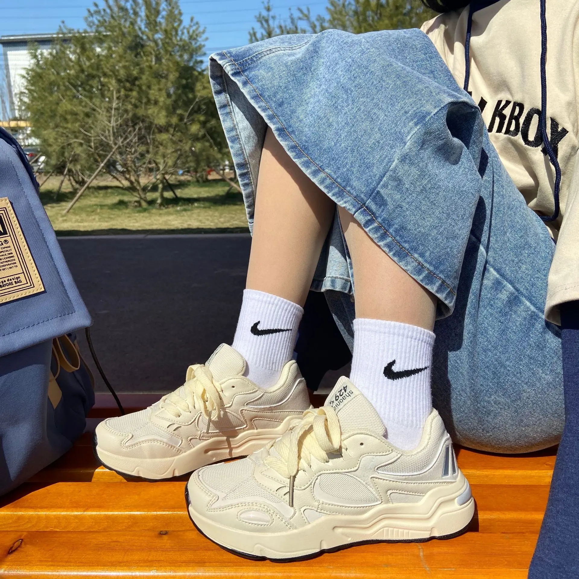 

Весна-Осень 2022 кремовая сетчатая дышащая повседневная спортивная обувь Женская Корейская версия Высококачественная летняя обувь для бега