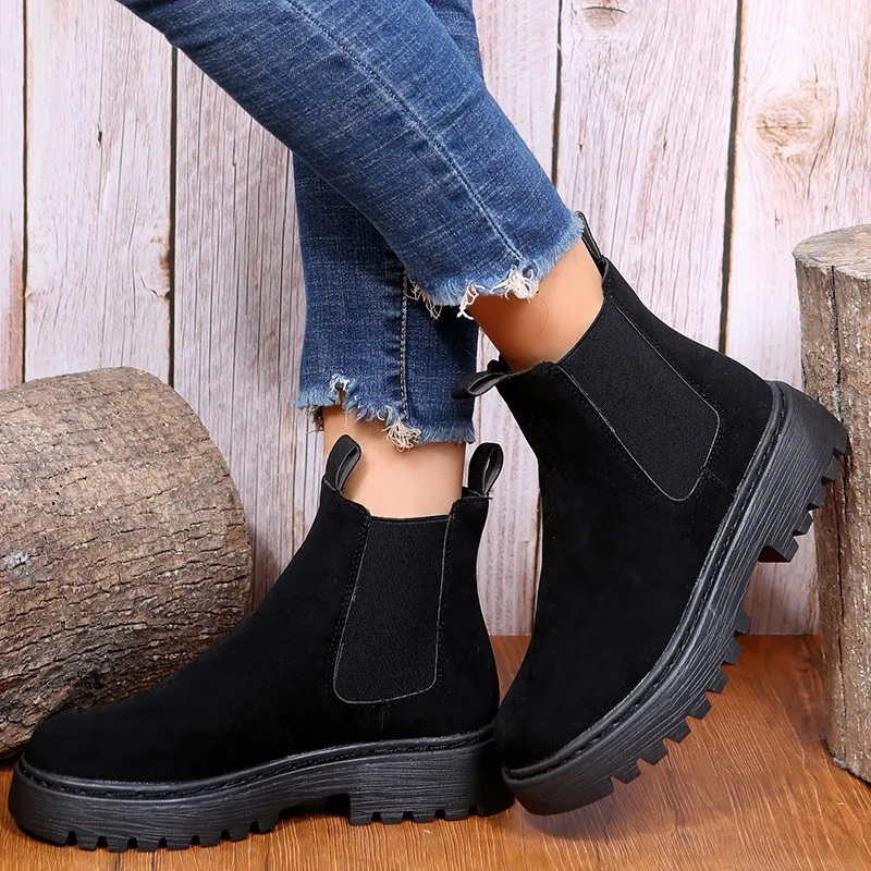 Women Chelsea Boots Soft Leather Ankle Booties Women Spring Autumn Slip-On Platform Shoes high heel boots black boots