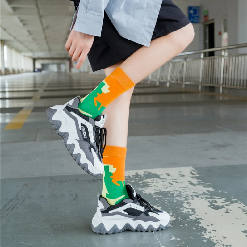 New socks cute cartoon Japanese ladies medium tube cotton socks hip hop skateboard tide socks