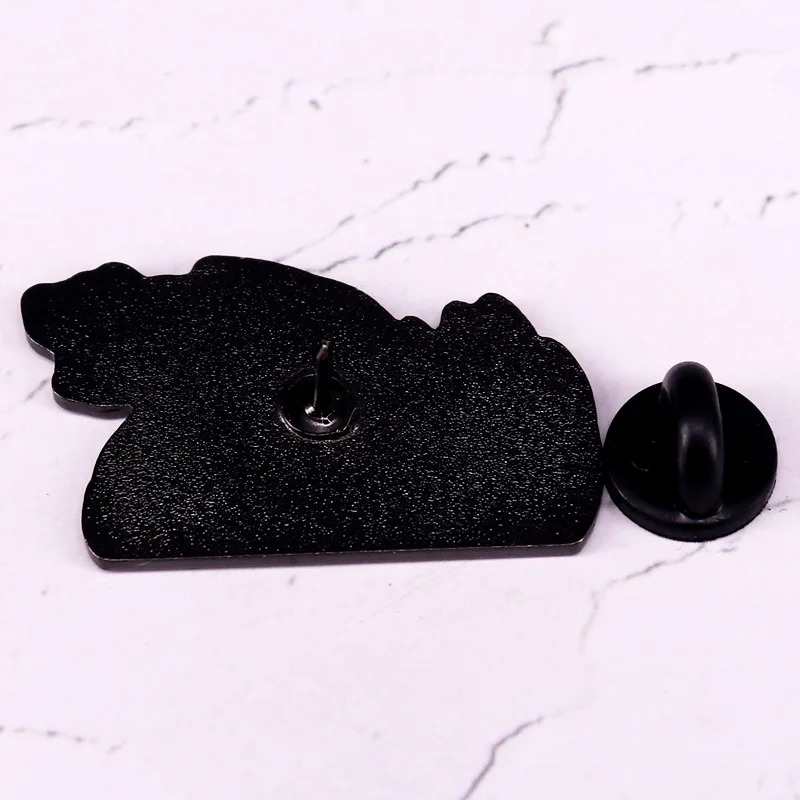 Брошь в виде ворона с эмалью