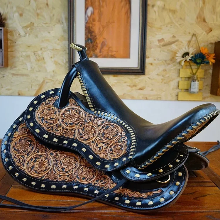 Седло из овечьей кожи для езды на лошади