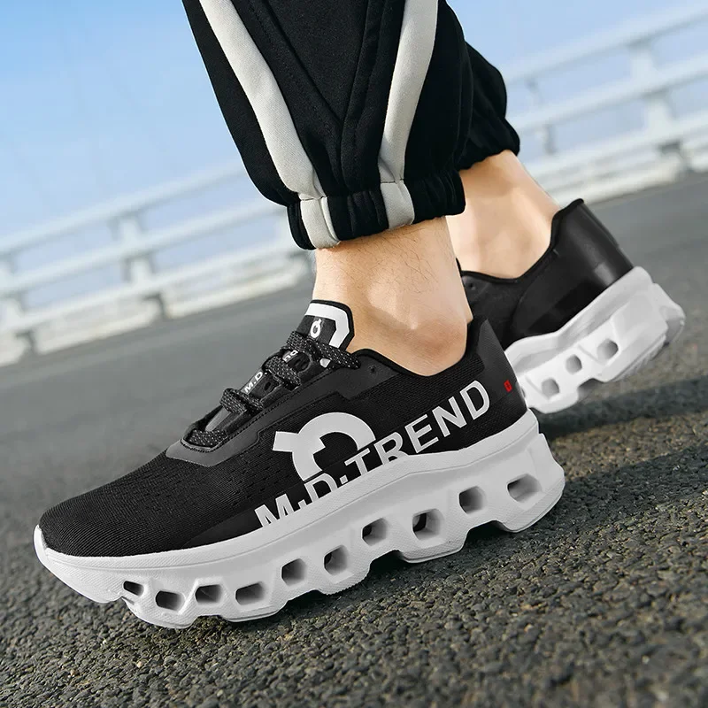 Мужская легкая спортивная обувь