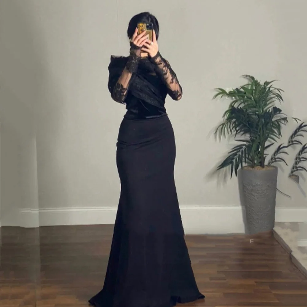 Женское платье с длинным рукавом черное для выпускного вечера плиссированные