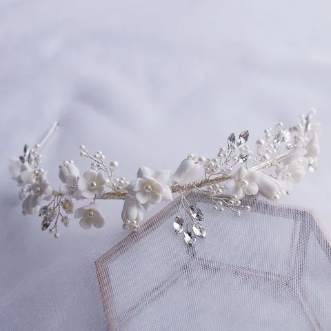 Свадебная тиара, корона, белый керамический цветочный обруч для волос для невесты, жемчуг, ювелирные изделия ручной работы, женские короны для выпускного вечера