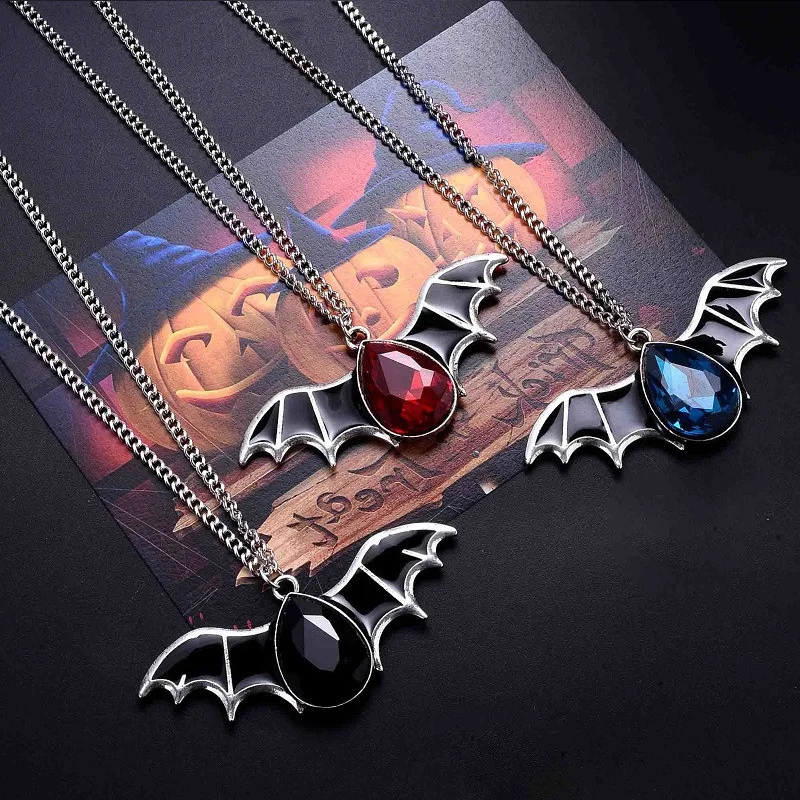 

Y2k Necklace Jewelry Bat Pendant Necklaces Vintage Scarlet Choker for Women Girls Party Gothic Jewelry Vampire Gem Pendant