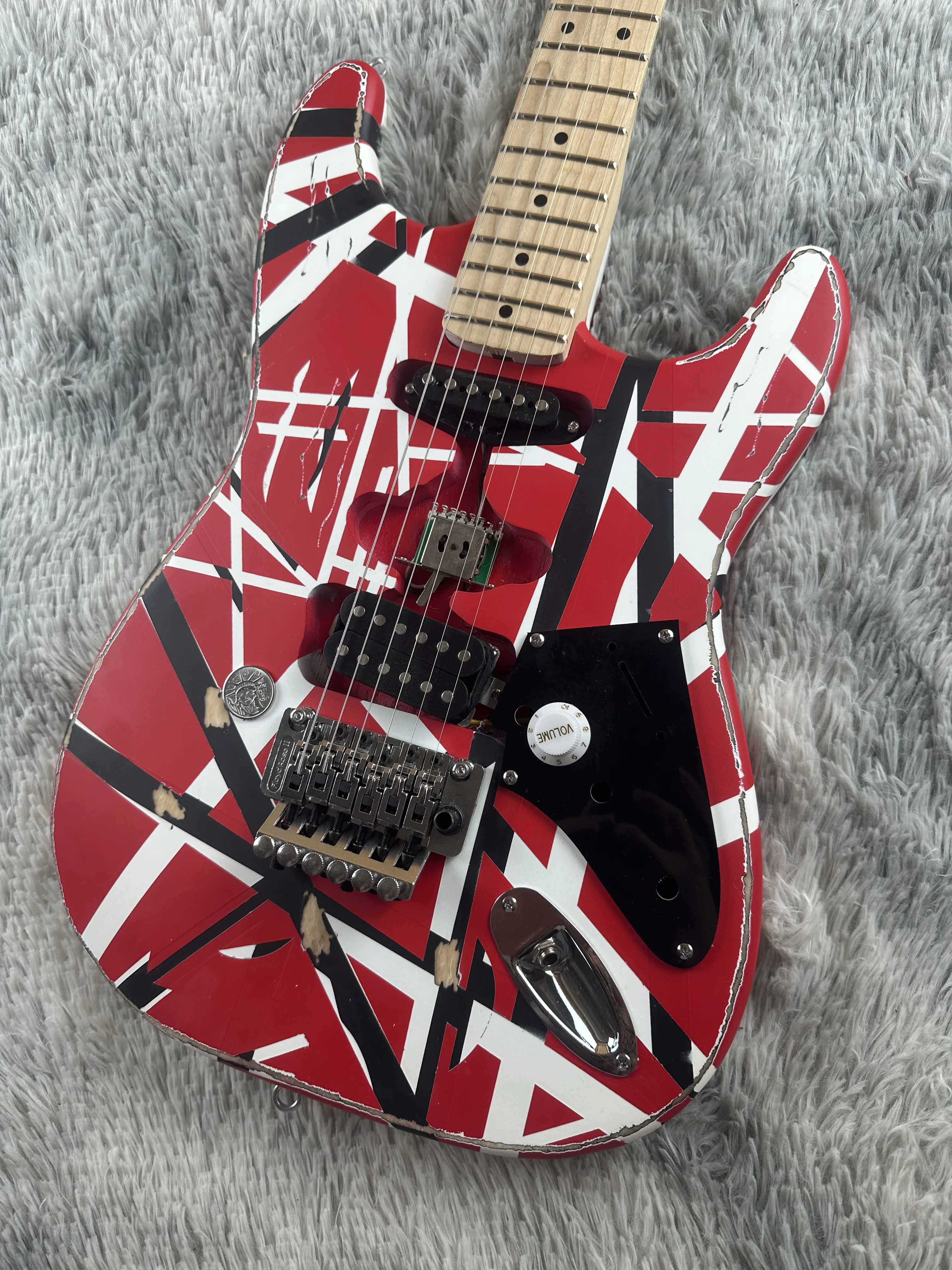 Велосипедные аксессуары Reli Yes pesada Floyd Rose Tremolo Bridge Red Frank 5150 Ryas blancas y Negras Edward Eddie Van Halen