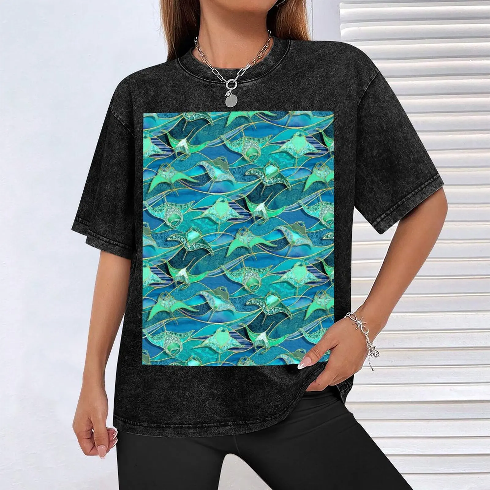 Лоскутная футболка Manta Rays in Teal Blue and Jade Green бутик одежды на день Святого Валентина