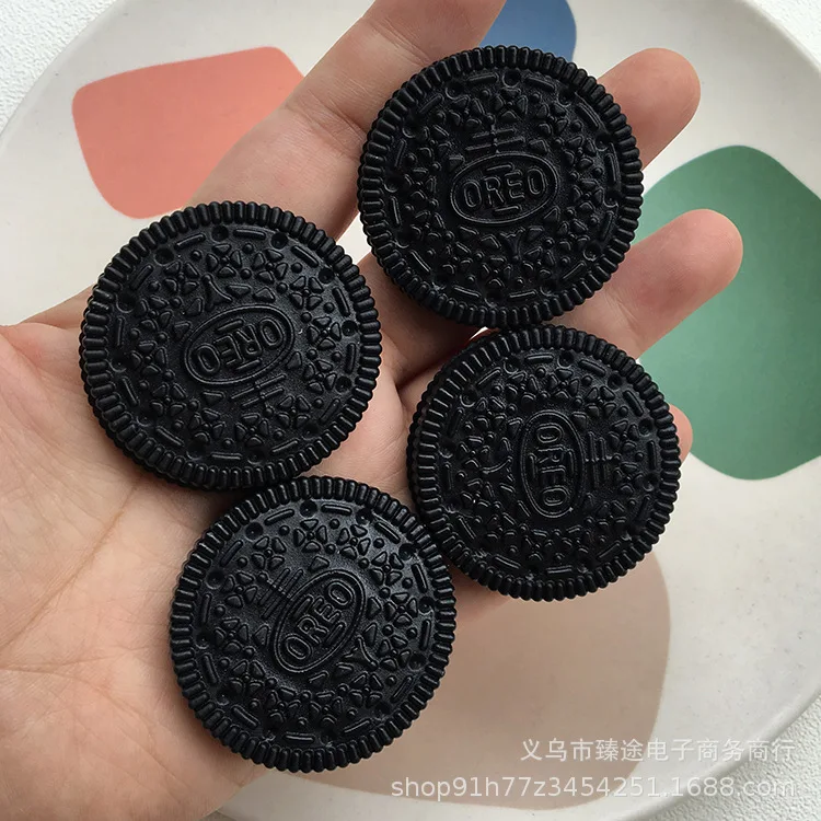 

2Pcs simulation double-layer sandwich biscuit Resin Figurine Crafts For DIY Jewelry Making Accessories