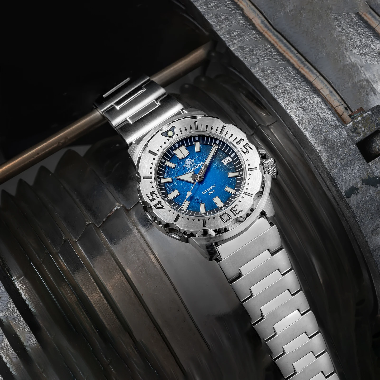 Фото Часы ADDIESDIVE Sapphire Diver с механизмом NH35, водонепроницаемые до 20 бар, светящиеся автоматические механические часы AD2047, наручные часы с синим циферблатом №3