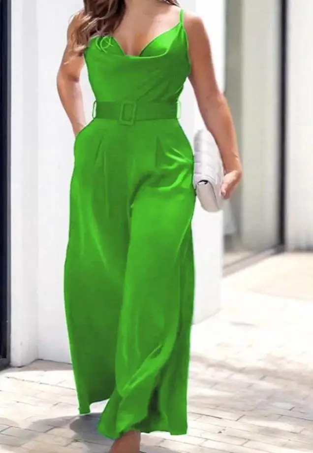 Рисунок 5 - Комбинезон женский осенний с открытыми