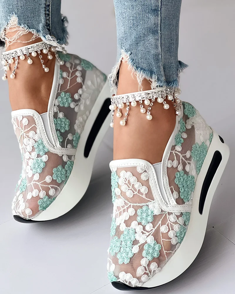 Women Fashion Casual Shoes Running Shoes Sport Wear Floral Embroidery Sheer Mesh Sneakers