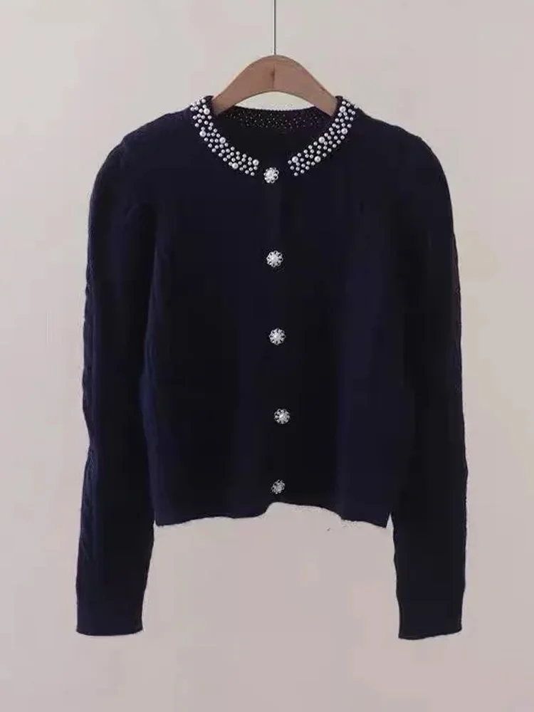 Женский вязаный кардиган с круглым вырезом длинным рукавом и жемчужинами
