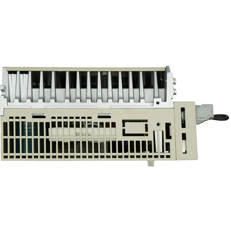 Фото Новый и оригинальный сервопривод/усилитель SGDH-08AE-S SGDH08AES с гарантией 1 год, 200В, 5.7А, 3 фазы, 0-230В переменного тока, 0.8кВт №3