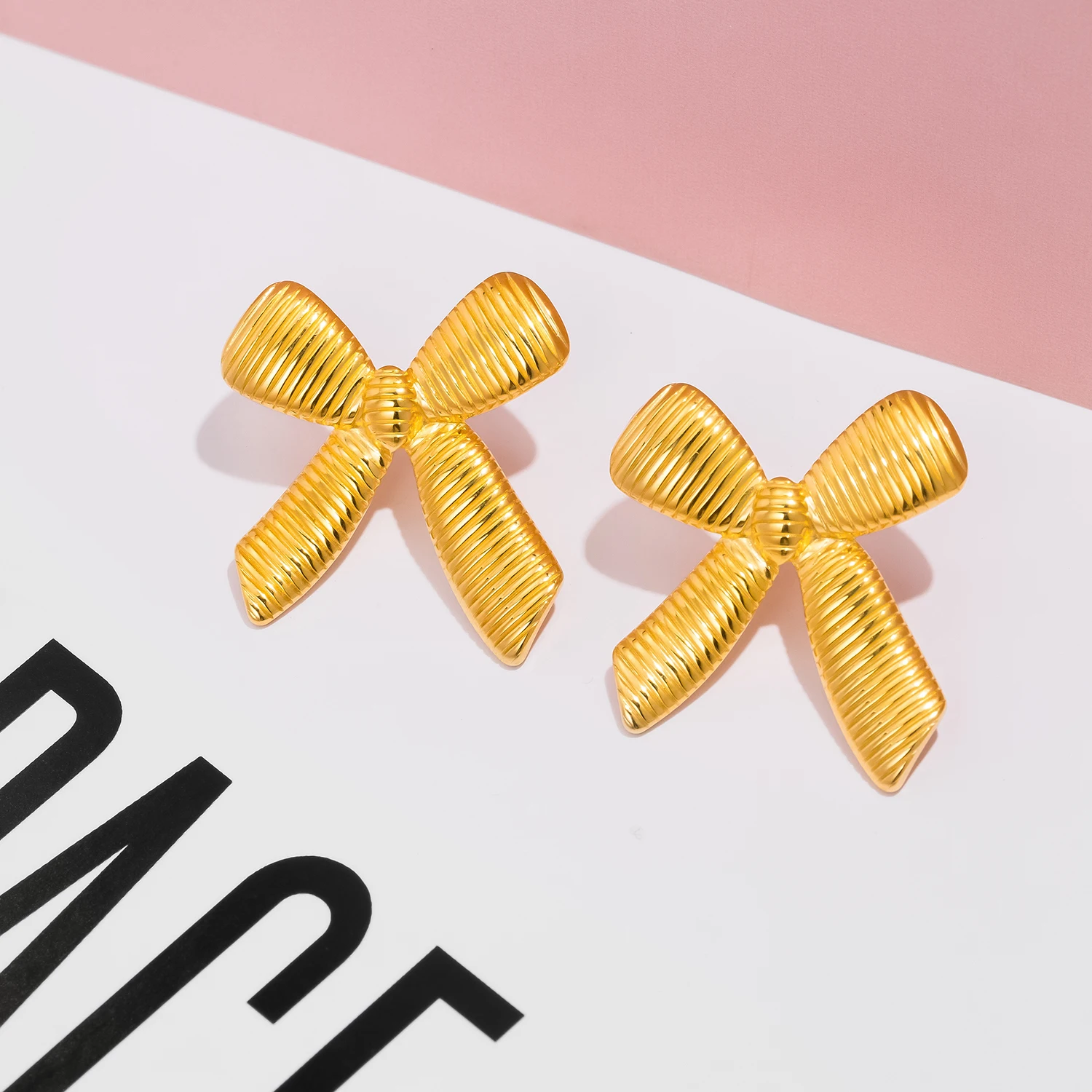 Серьги в форме бабочки для женщин Индивидуальные ювелирные изделия из