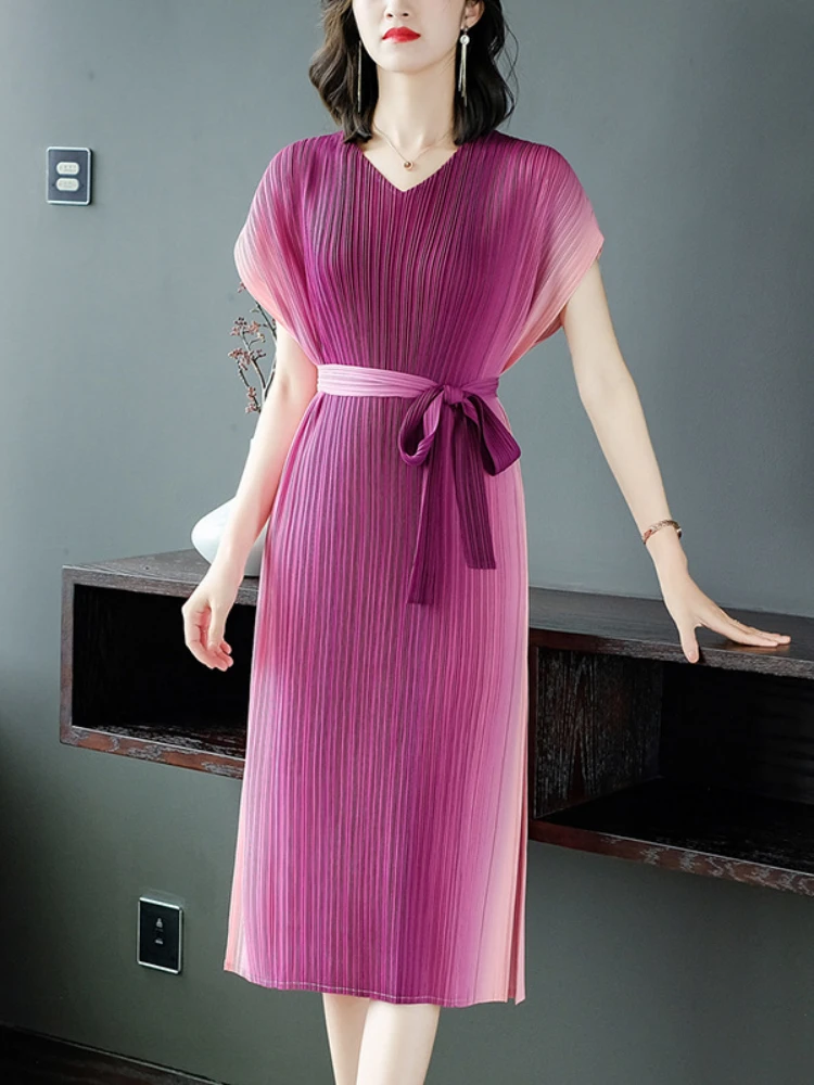

2022 New Ladies Pleated High Waist V-Neck Midi Dress Summer Oversize Short Sleeve Gradient Loose Elegance Casual Pleated Skirt