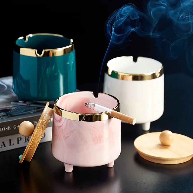

Gift for Friends Hotel Outdoor Home Decoration Smokeless Ashtray Holder Ceramics Moden Windproof Ashtray with Lid for Tabletop