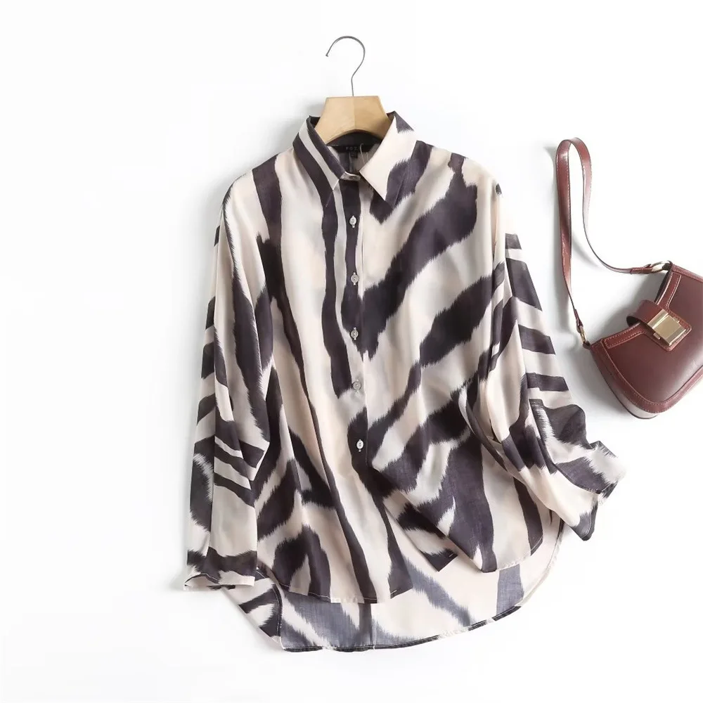 

PB & ZA2022 summer new women's clothing fashion cool temperament commuting versatile loose zebra print design shirt MD